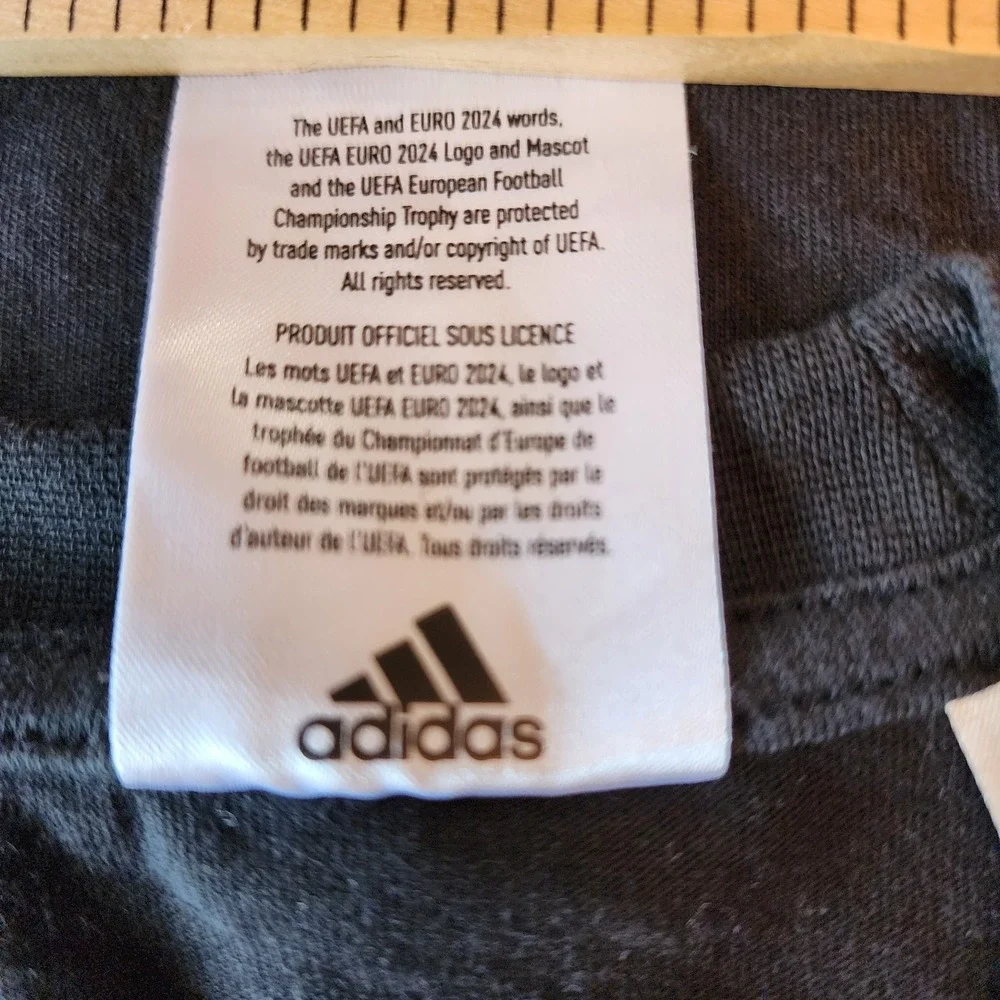 Adidas FIFA Double Sided Reversible Shirt Mens Medium Black Soccer Football Tee